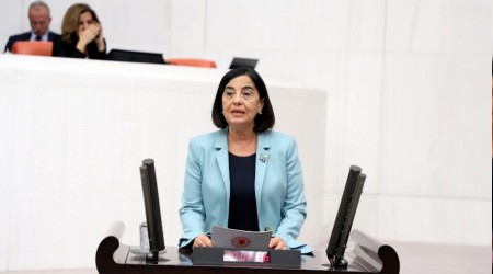 MLLETVEKL DR. JALE NUR SLLܒNN 24 KASIM RETMENLER GN MESAJI