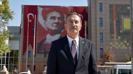 BAKAN ATAǒTAN RETMENLER GN MESAJI